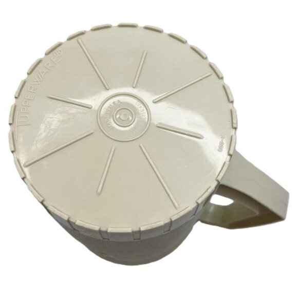 Vtg Tupperware 1 Qt Almond Pitcher W/ Lid Golden Design Durable Plastic Retro Ki - Picture 5 of 5